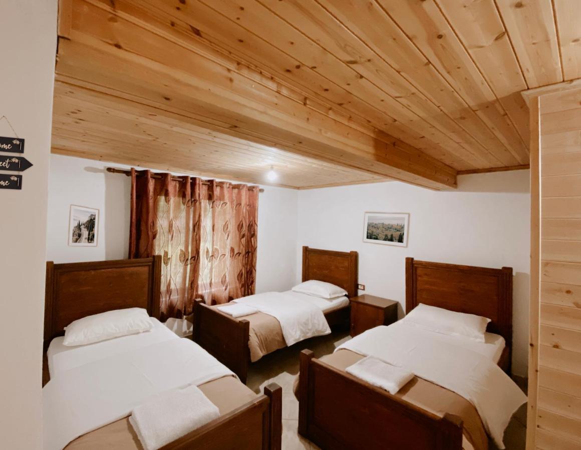 Guesthouse Pashko 세스 외부 사진